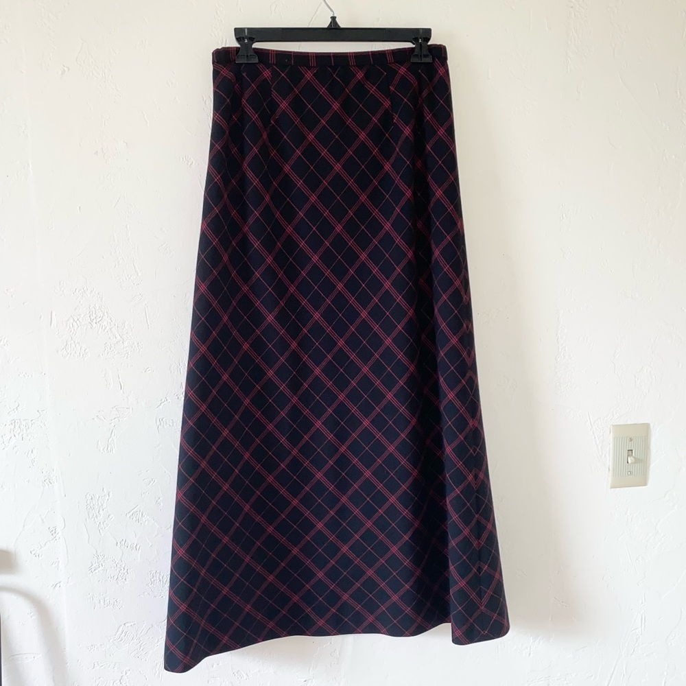 Pendleton black and red plaid long skirt